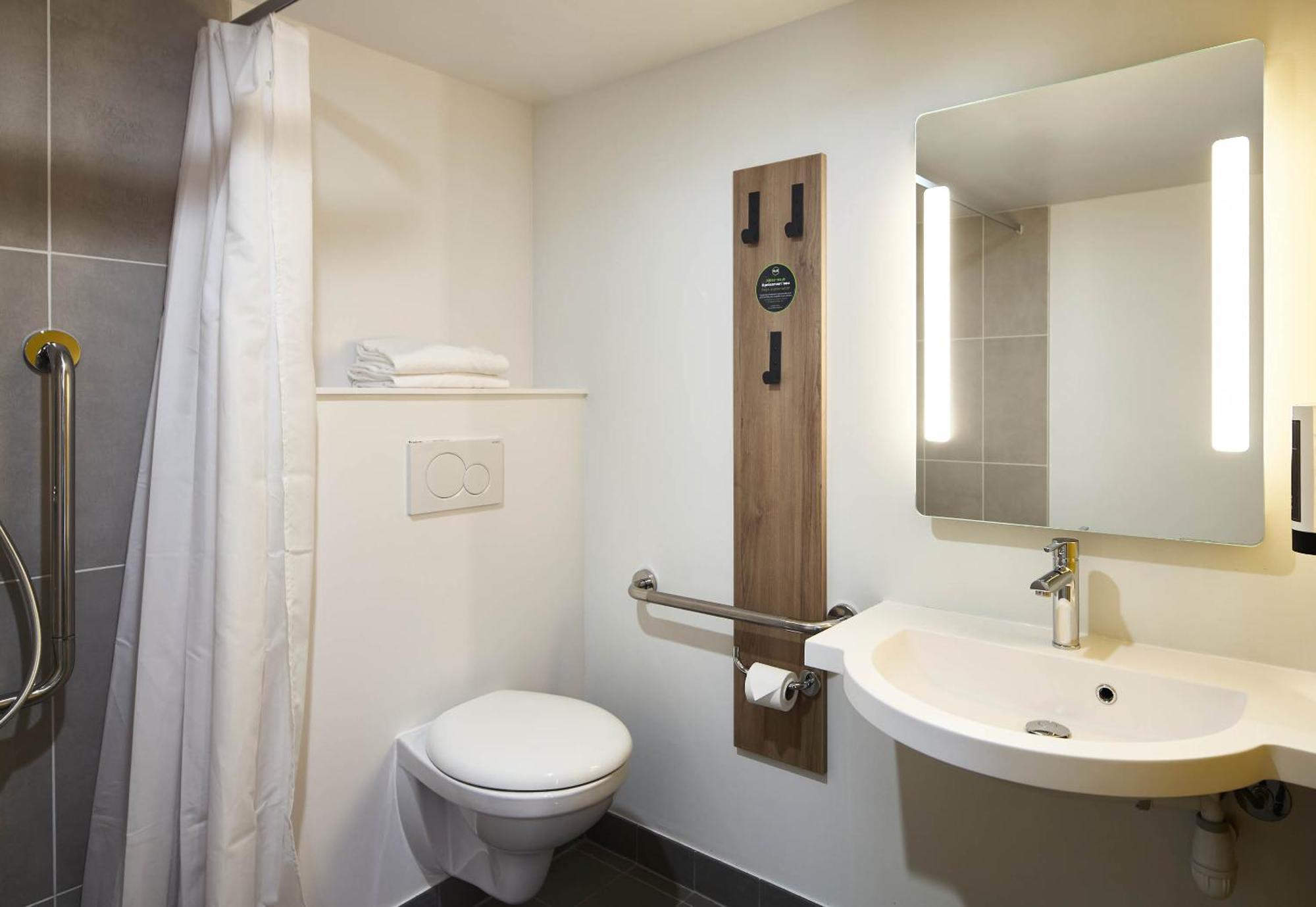 B&B Hotel Bois D'Arcy Saint Quentin En Yvelines Luaran gambar