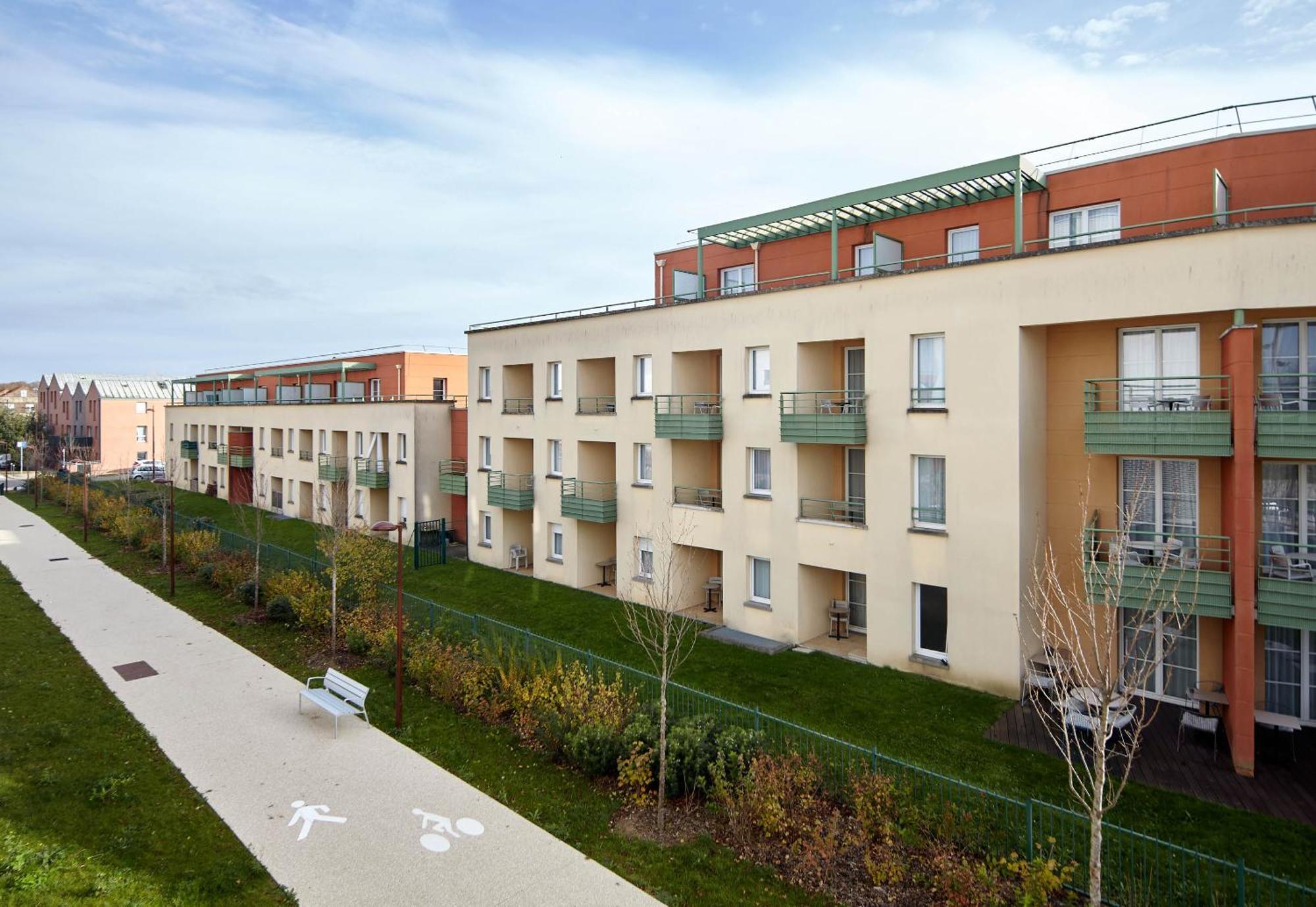 B&B Hotel Bois D'Arcy Saint Quentin En Yvelines Luaran gambar